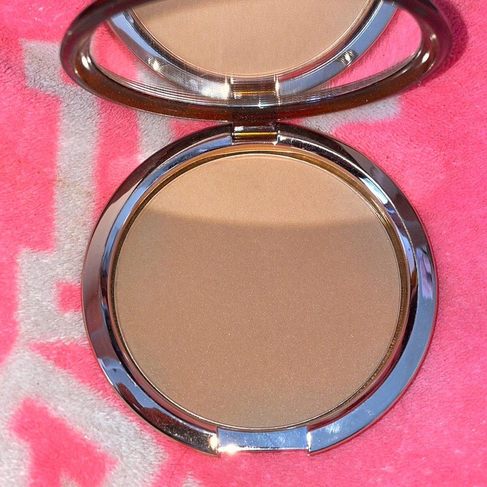 Estee launder bronzer goddess
